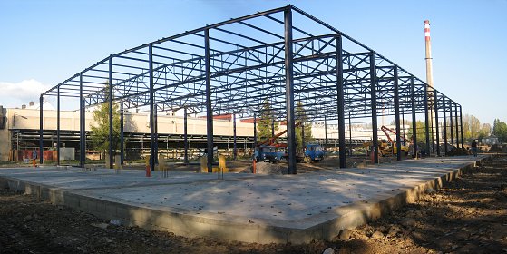 Construction of the logistics center  [ 09.10.2005 ]